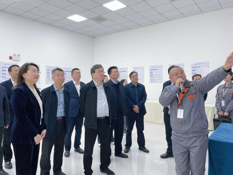 省政協(xié)副主席、省工商聯(lián)主席張健調(diào)研派格蘭藥業(yè)